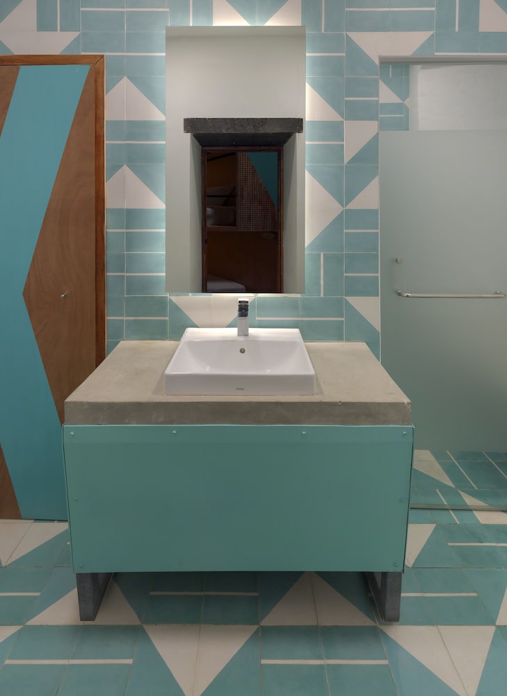 Standard Shared Dormitory, Mixed Dorm, Shared Bathroom (1) photo 2