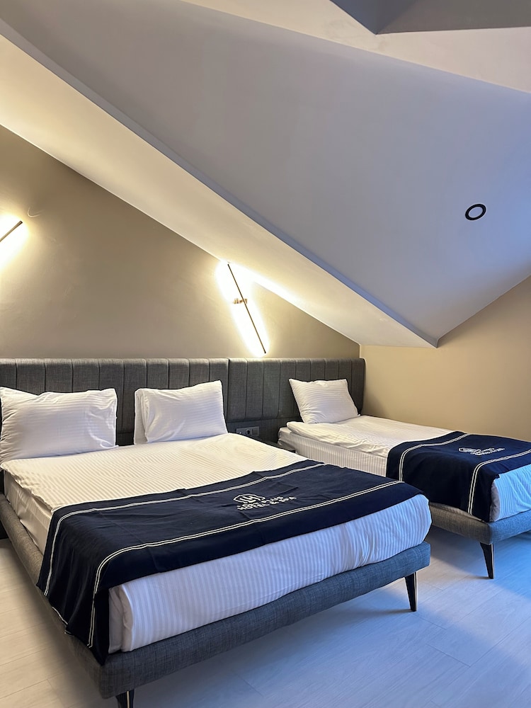 Deluxe Double Room - Photo 9
