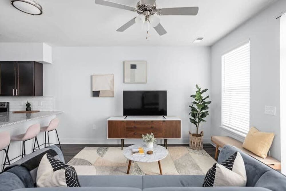 Cozysuites Stunning 4BR Next to Whole Foods, Bild 28