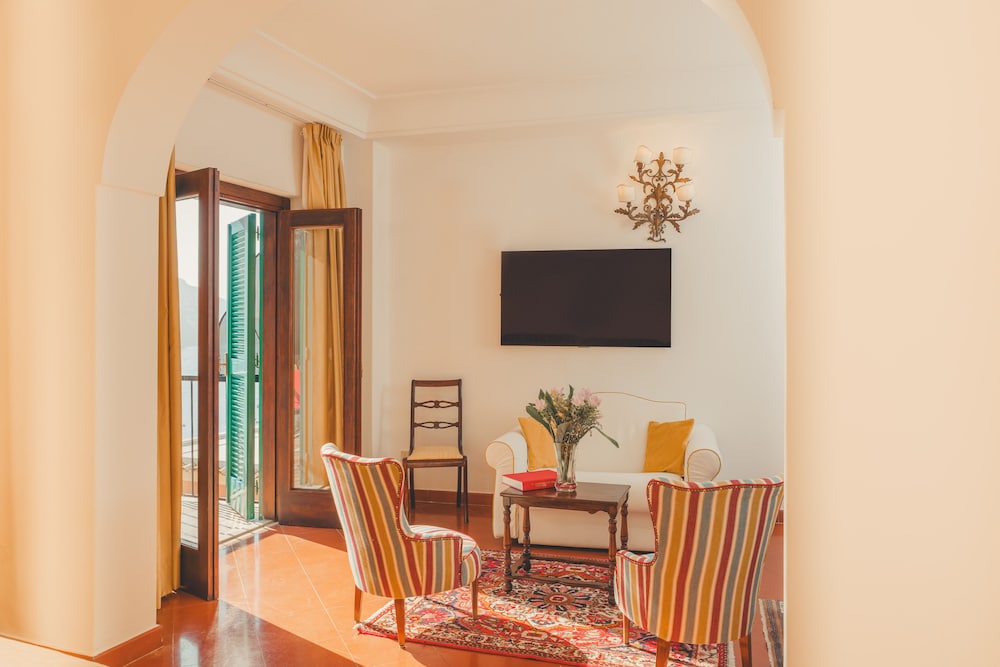 Junior Suite, Balcony, Sea View - Photo 1