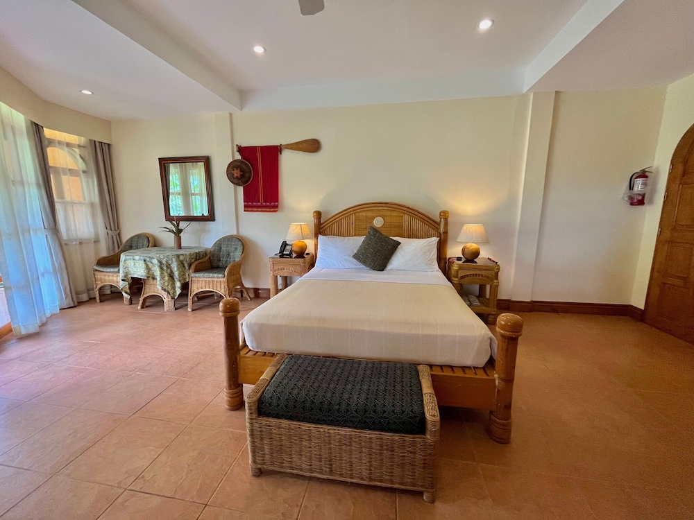 Executive Room, Garden View - Photo 9