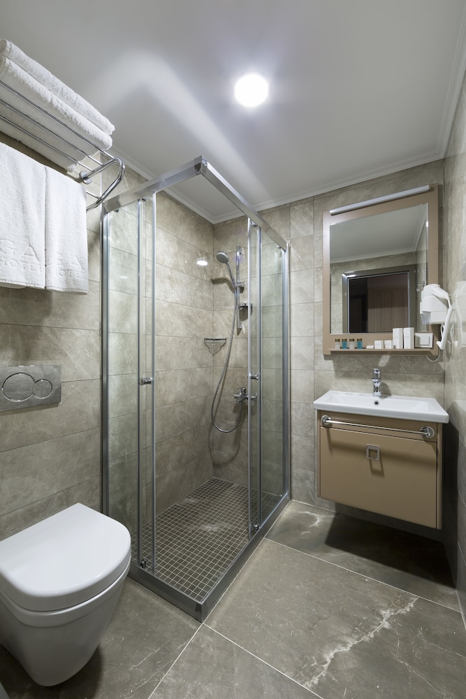 Standard Triple Room photo 2