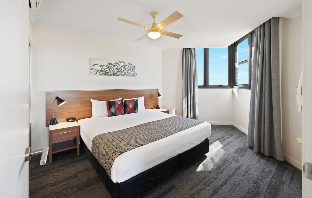 Two Bedroom Executive Apartment thumbnail 6