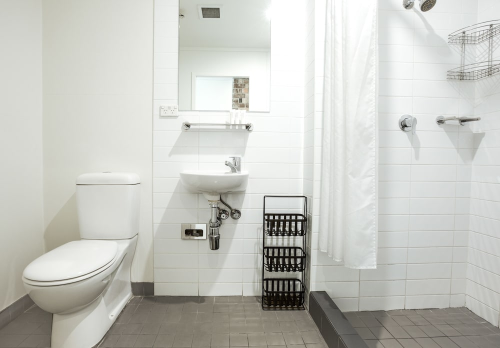 Deluxe Double Room Ensuite photo 2