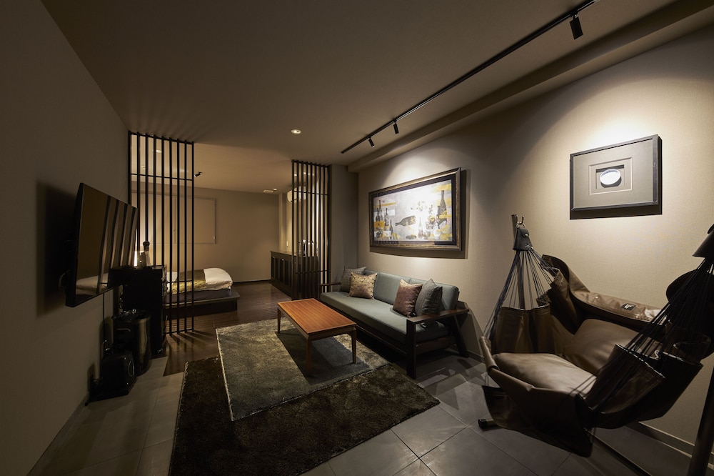 Suite Room (Sofa and Bed) photo 1