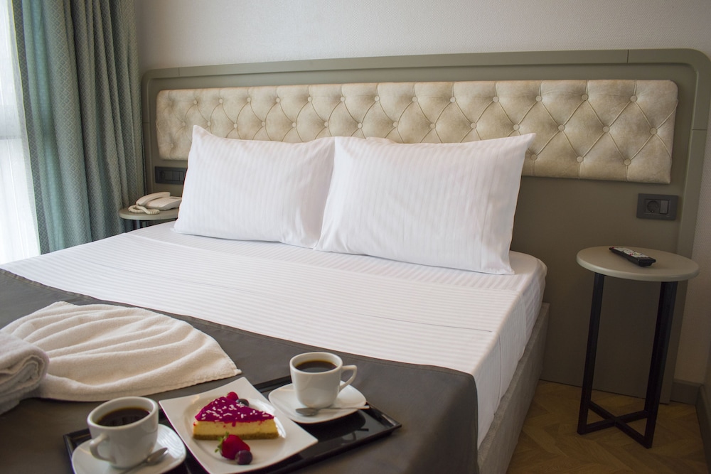 Standard Double or Twin Room, Sea View photo 2