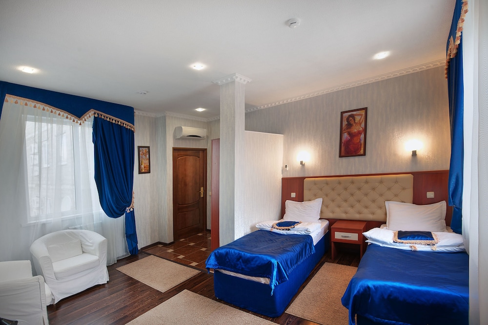 Business Twin Room photo 3