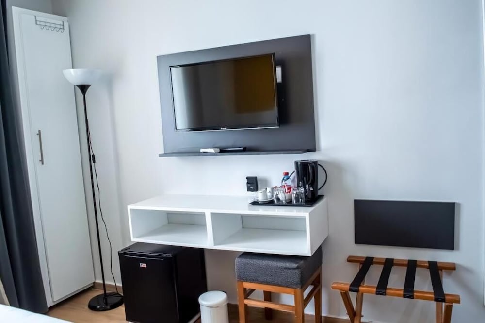 Standard Double or Twin Room photo 1