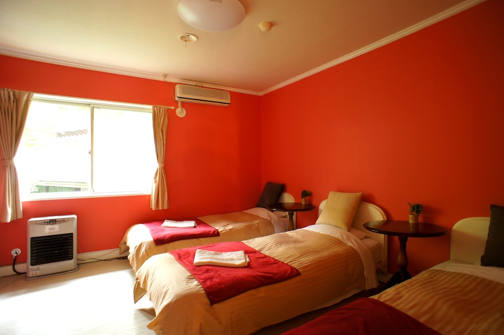 Triple Room, Shared Bathroom photo 1