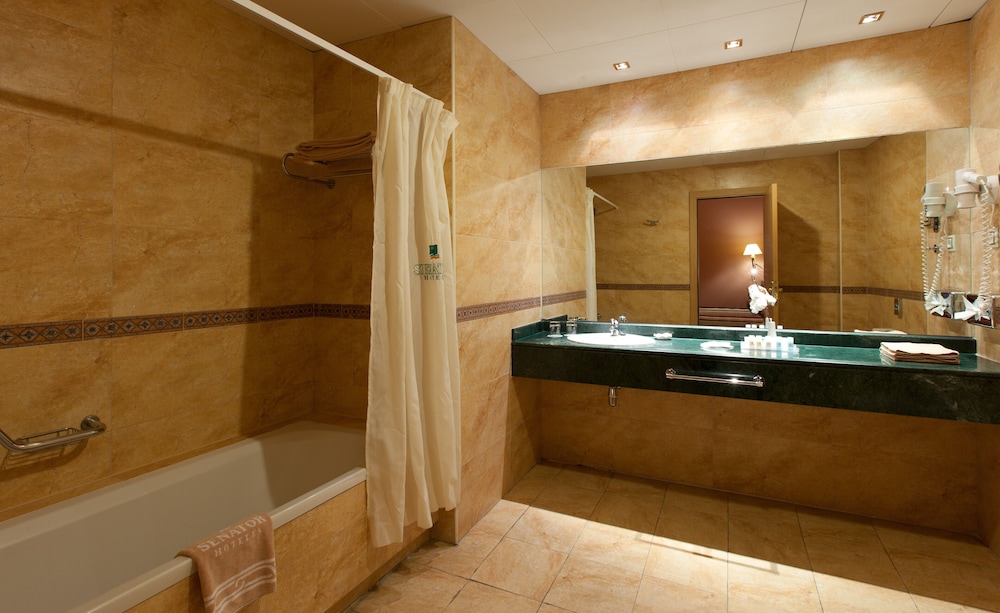 Double Room - Photo 4
