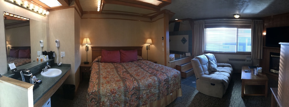 Suite, Jetted Tub photo 1
