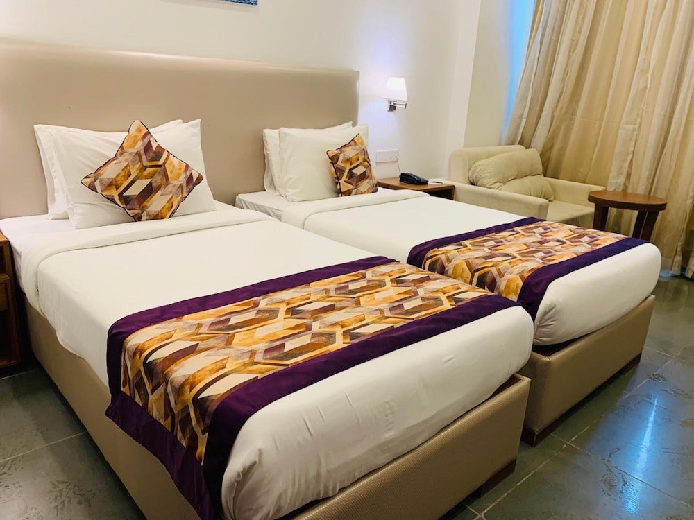 Executive Room - Photo 3