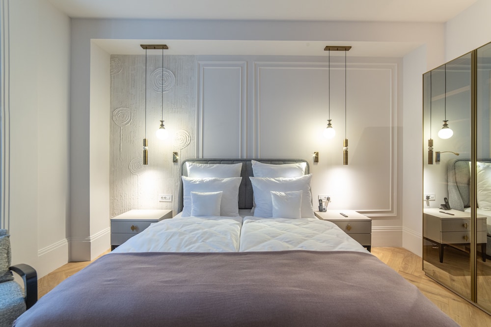 Suite, 1 Bedroom photo 2
