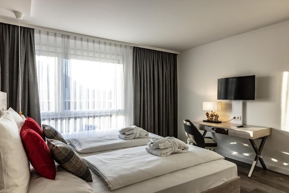 Deluxe Double Room - Photo 1