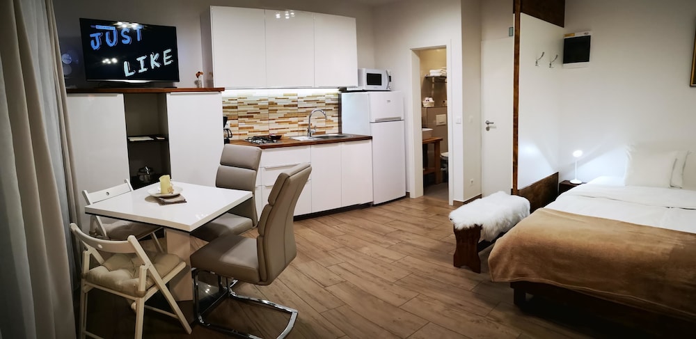 Comfort Studio, Accessible, Ensuite (Mountain/River 12,21,31) photo 2