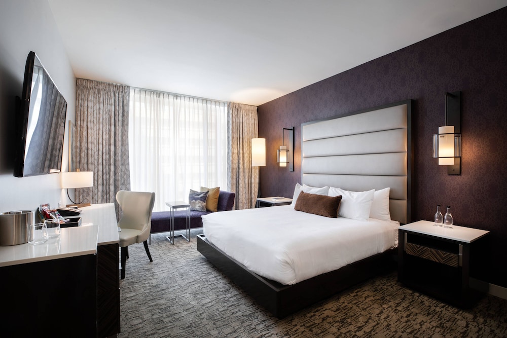 Executive Room, 1 King Bed - Photo 4