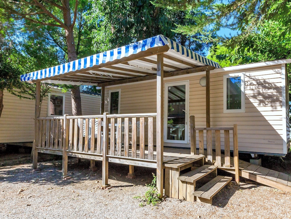 Mobile Home (Domino)