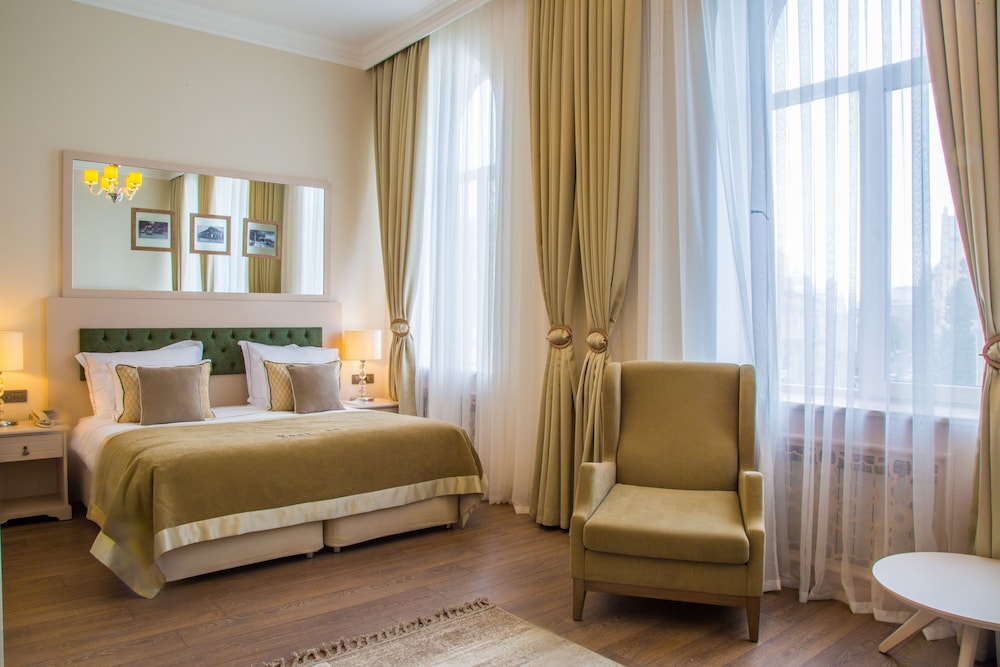 Executive Suite room photo 1
