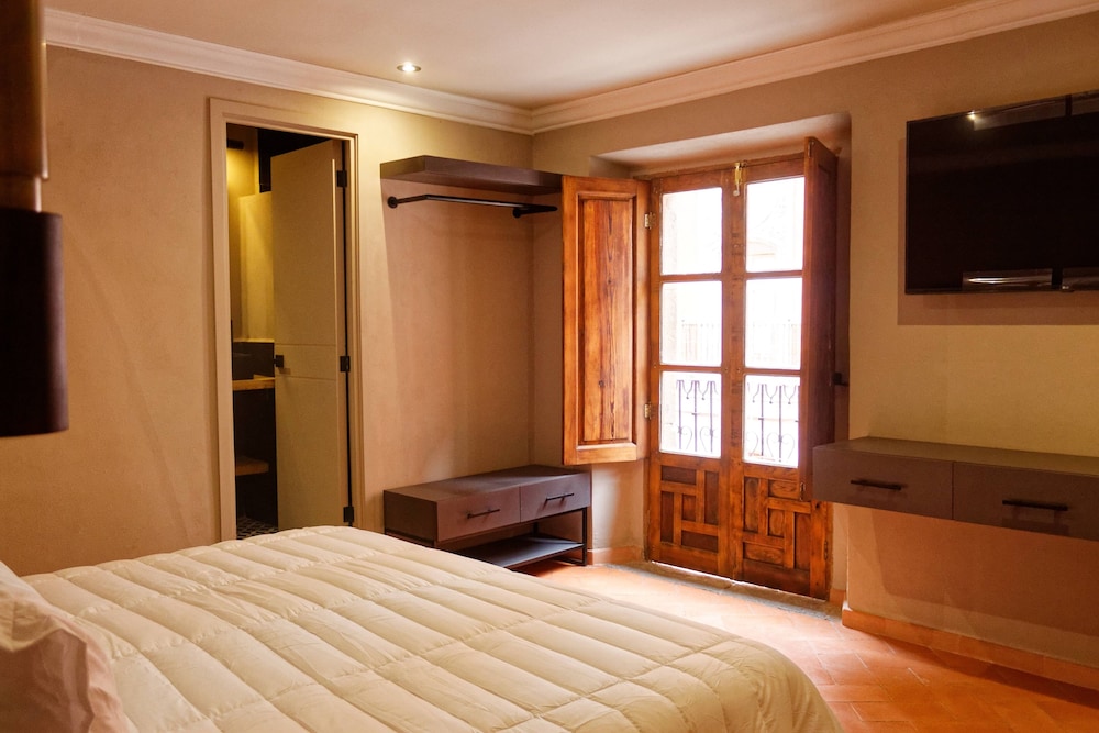 Grand Room photo 2