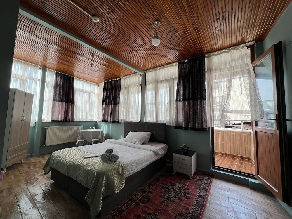 Grand Double Room photo 1
