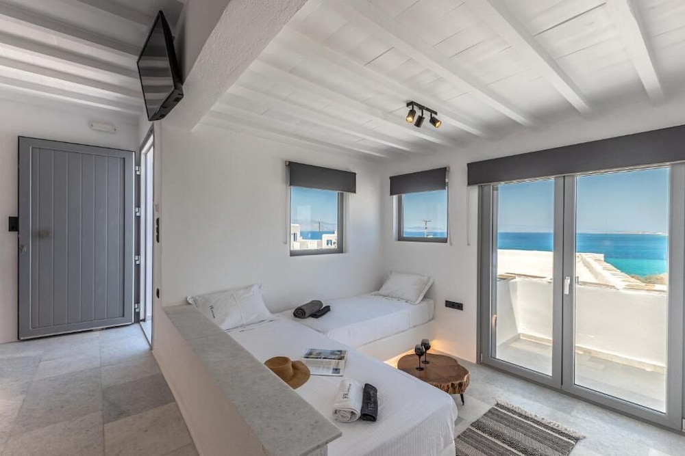 Deluxe Suite, Sea View