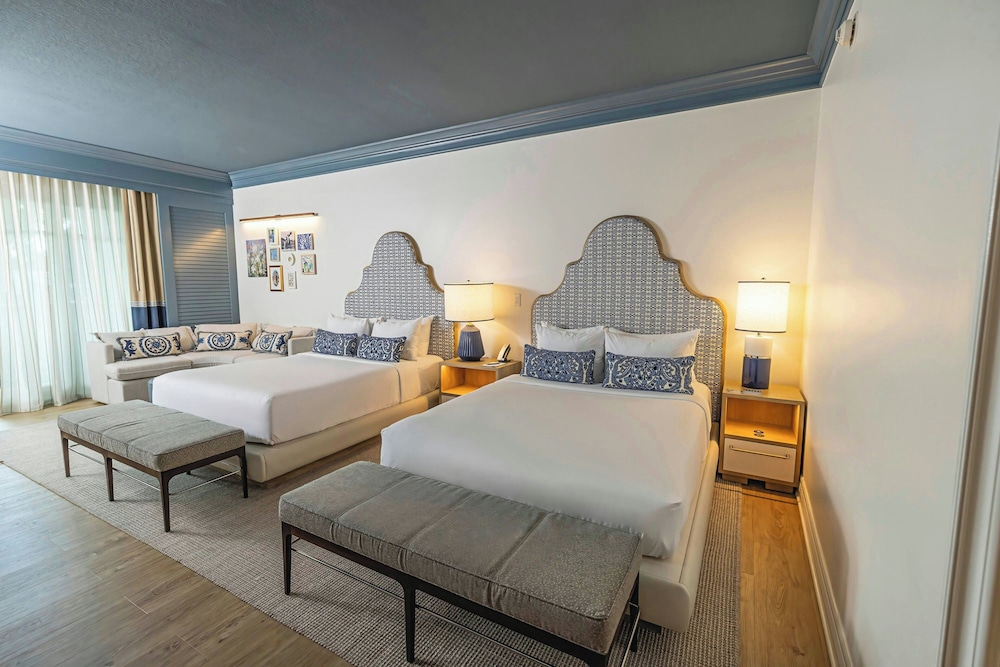 Deluxe Room, 2 Queen Beds, Balcony, City View - Photo 4