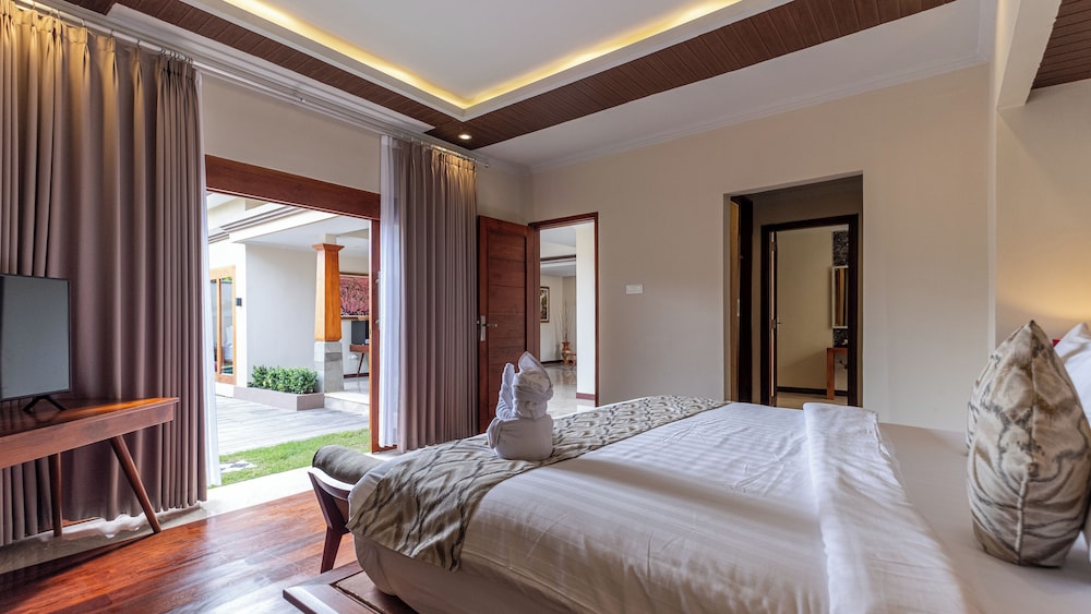 Villa, Private Pool photo 2