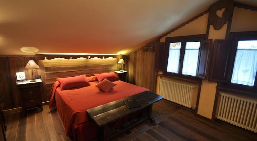 Double or Twin Room photo 2