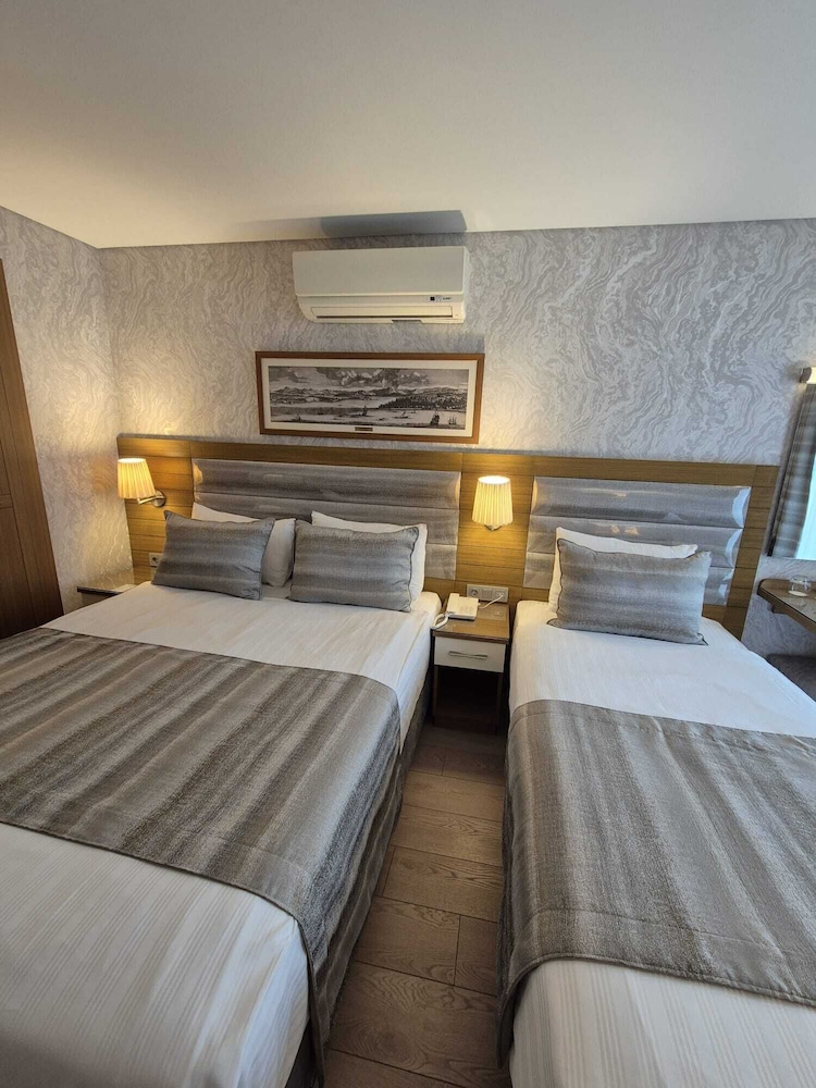 Comfort Triple Room photo 3