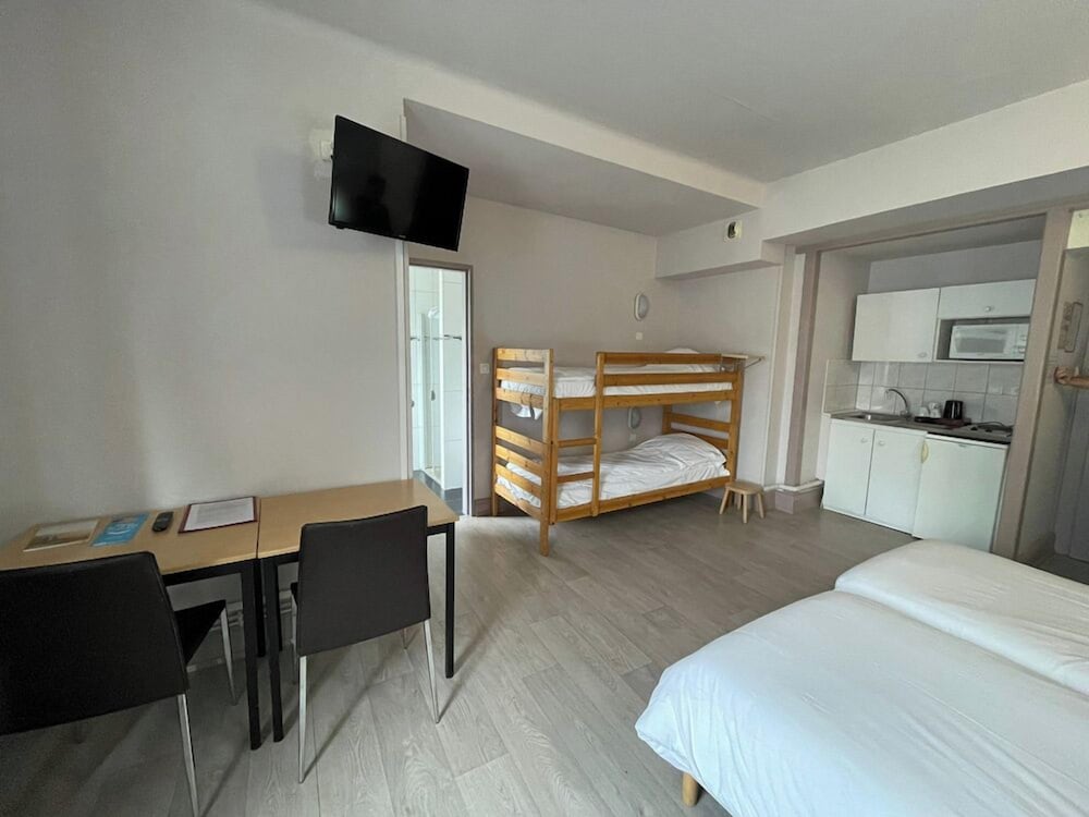 Deluxe Studio Suite photo 2
