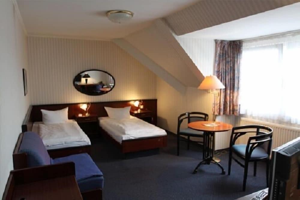 Double or Twin Room photo 2