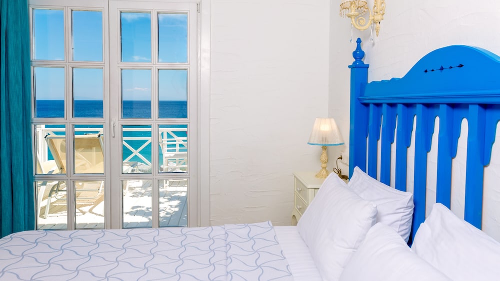Panoramic Room, Patio, Sea View photo 2