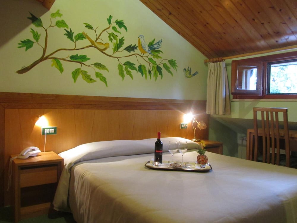 Economy Double Room photo 3
