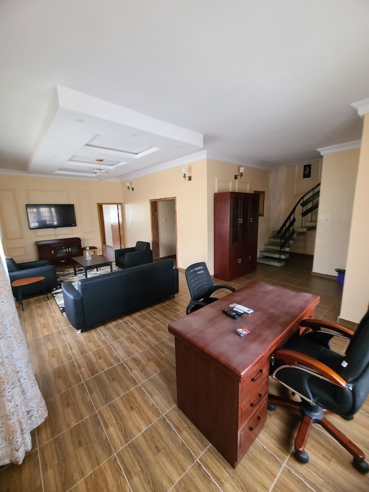 Executive Apartment photo 3