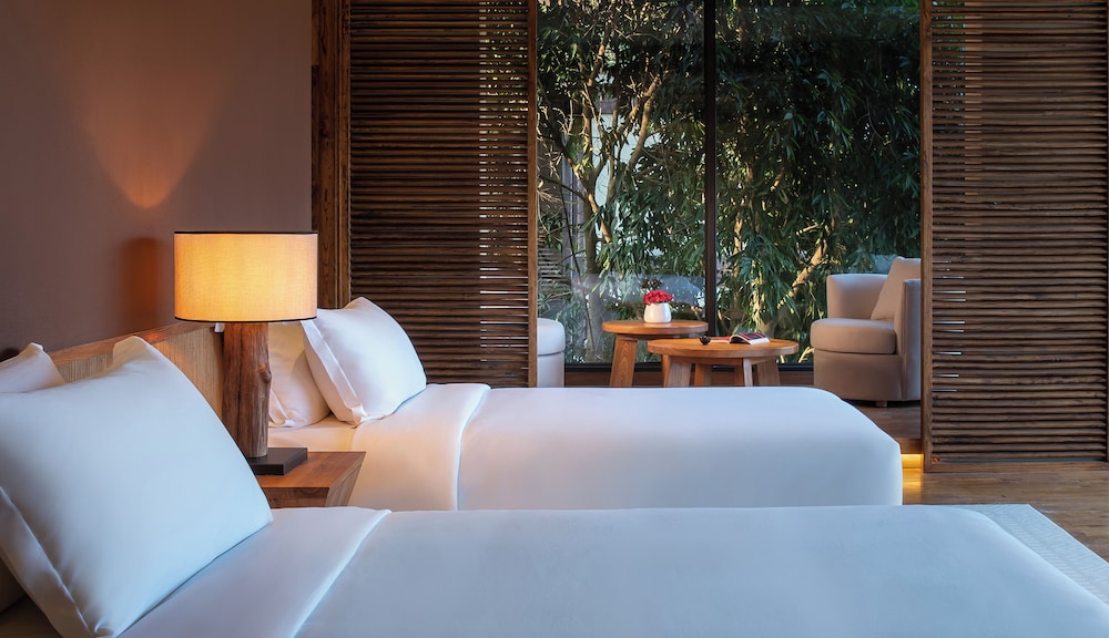 Design Twin Room
