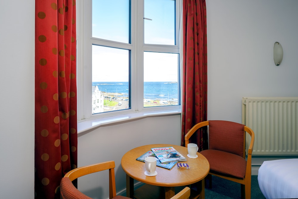 Twin Room, Non Smoking, Sea View - Photo 12
