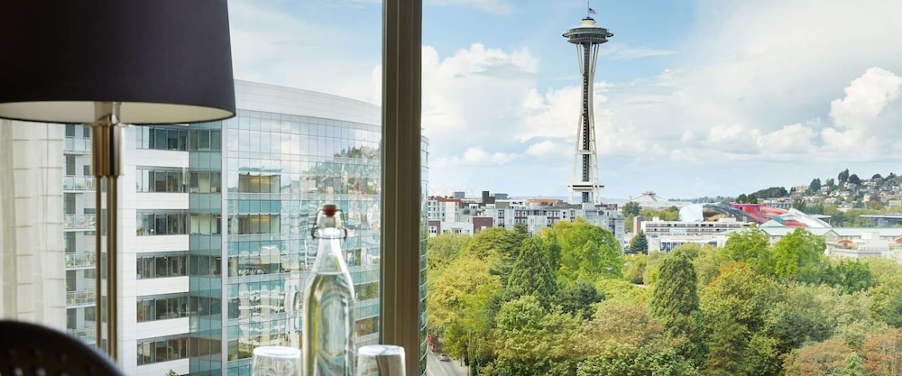 Premium Room, 2 Double Beds (Space Needle View)