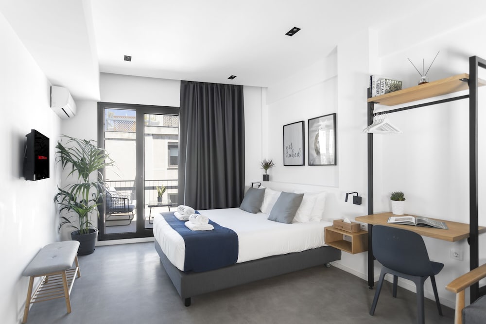 Junior Suite, Balcony, City View photo 3