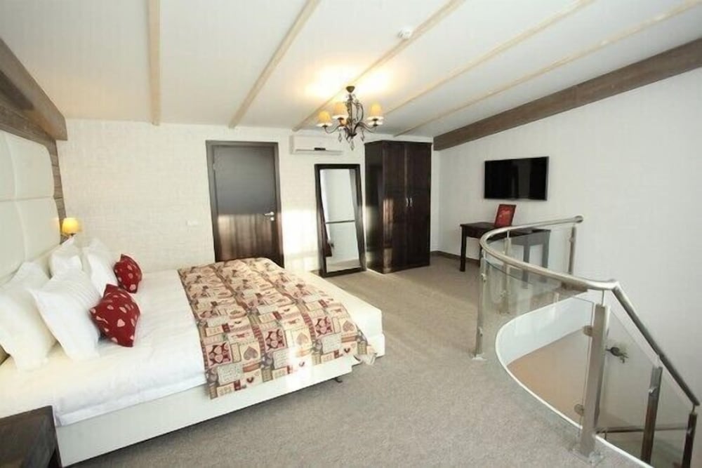 Duplex Suite and Spa photo 1