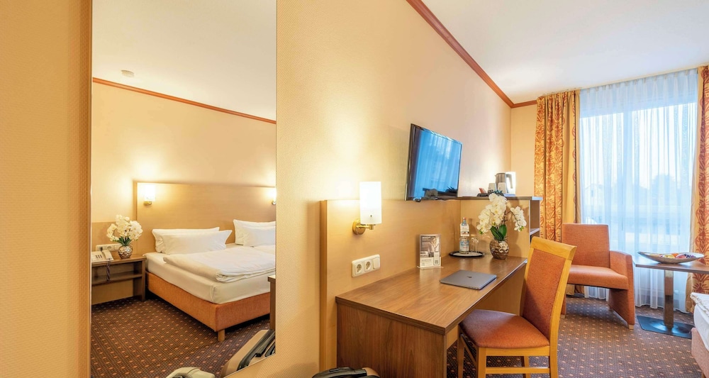 Standard Room, 1 Double Bed - Photo 11