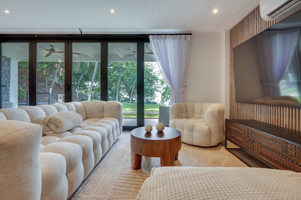 Condo, 2 Bedrooms, Balcony, Garden View photo 2