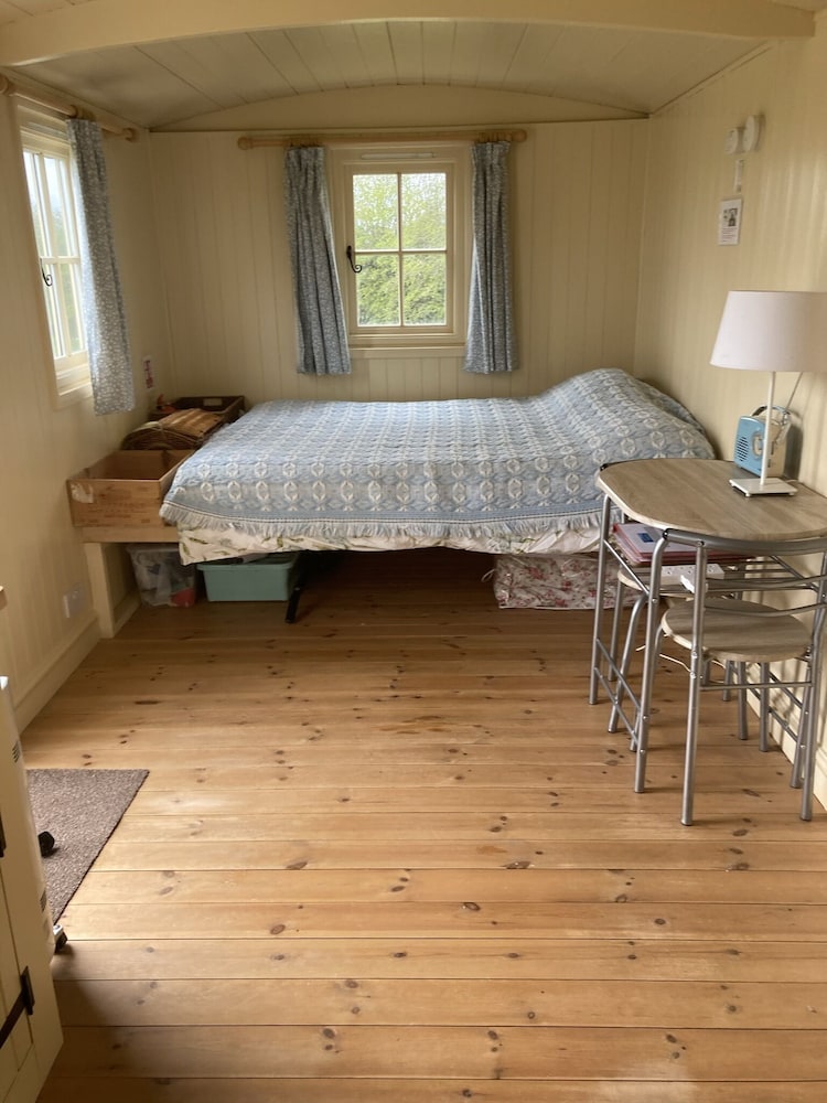 Comfort Cabin (Pond View) photo 2