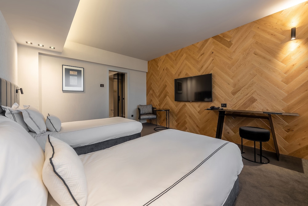 Deluxe Twin Room photo 1