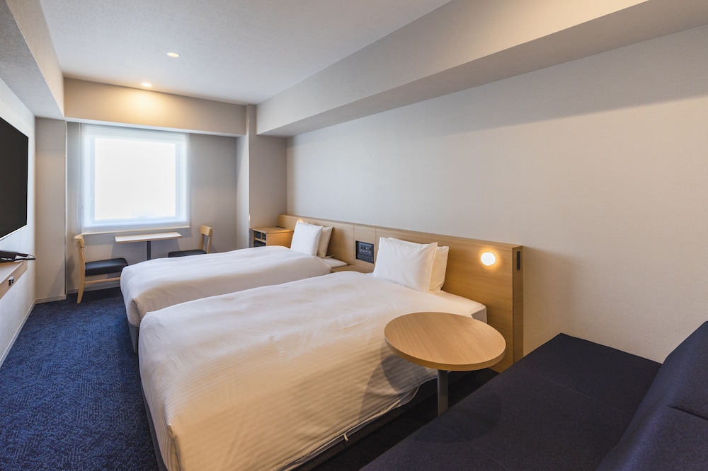 Deluxe Twin Room, Non Smoking (For Single Use) - Photo 1