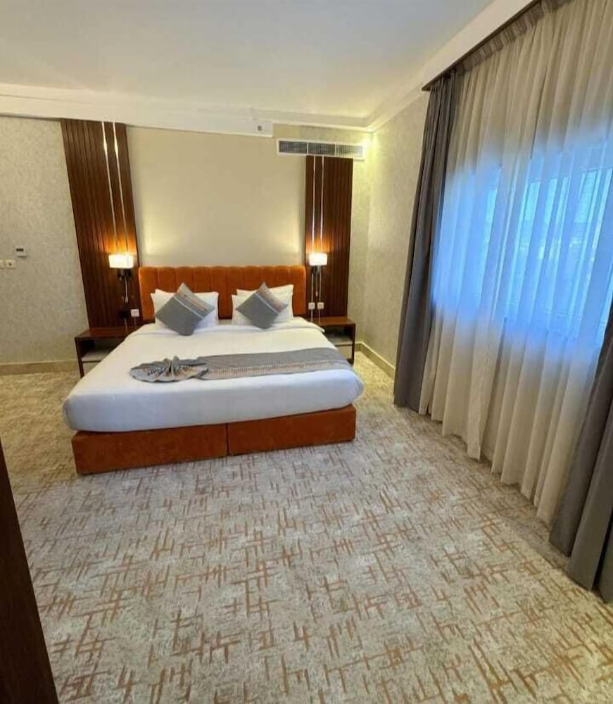 Family Suite, 2 Bedrooms, Kitchenette, City View