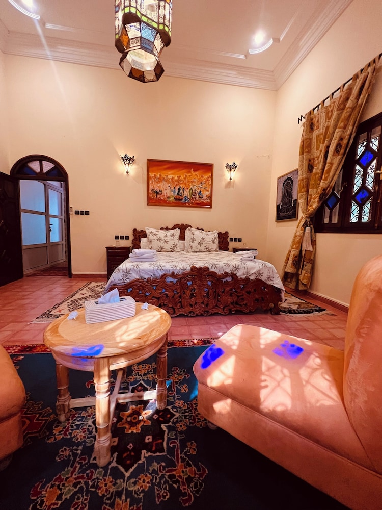 Comfort Suite photo 3