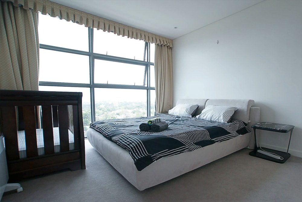 City Apartment, 2 Bedrooms, City View photo 1