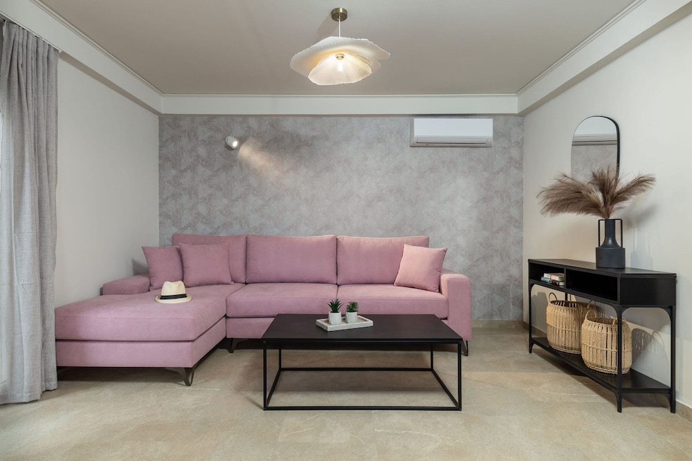 Apartment photo 2