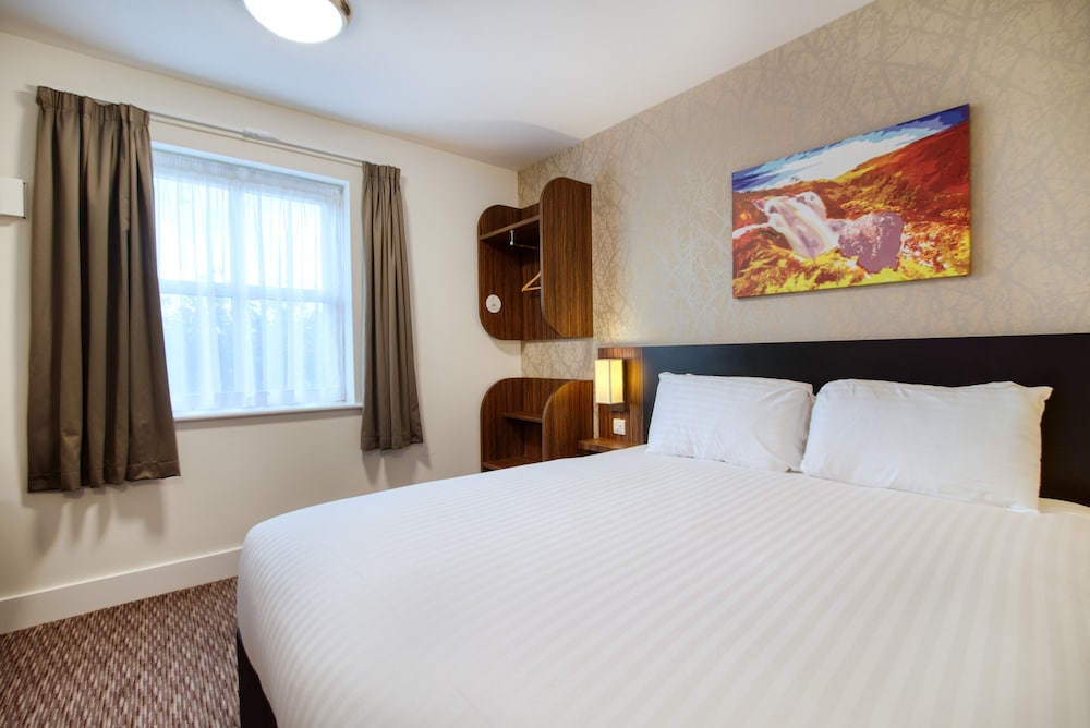 Twin Room - Photo 12
