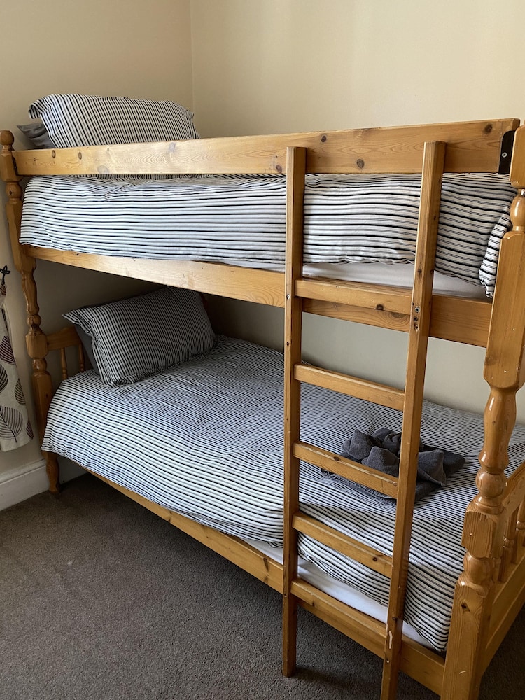 Suite, Ensuite photo 2